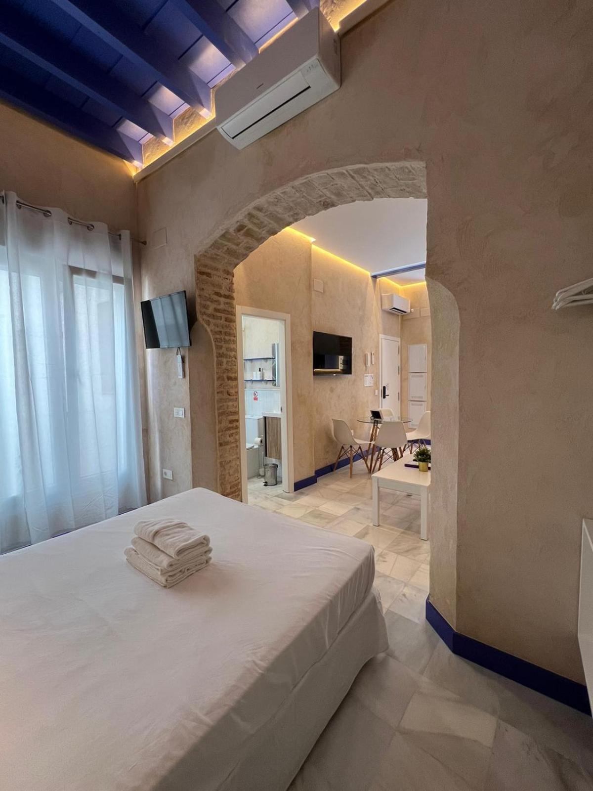 Philippe'S Home Triana Siviglia Esterno foto